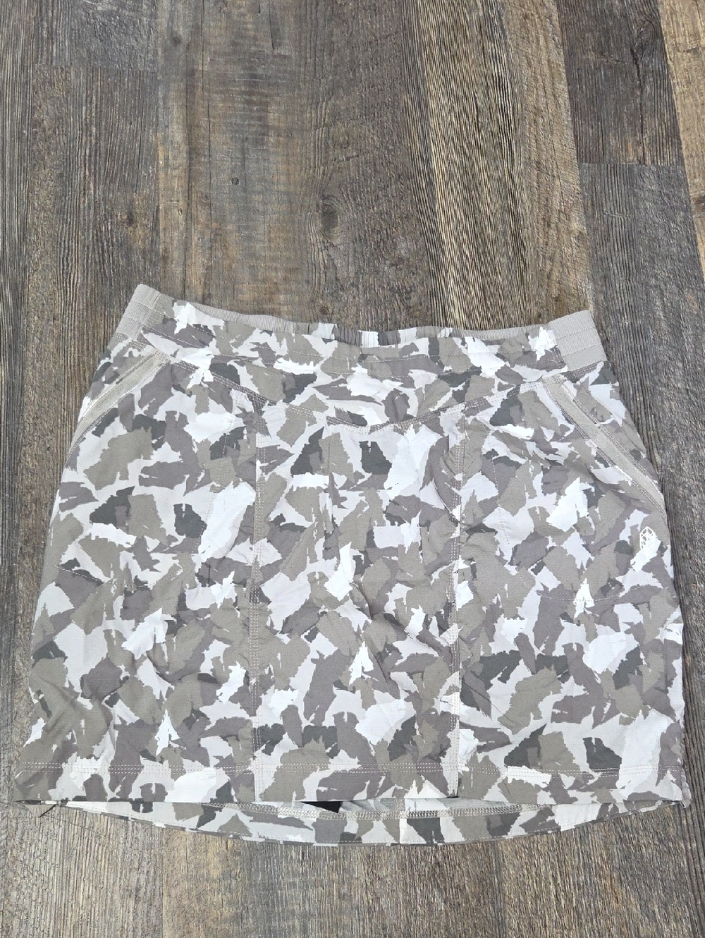 Neutral Camo Skort in Beige & White